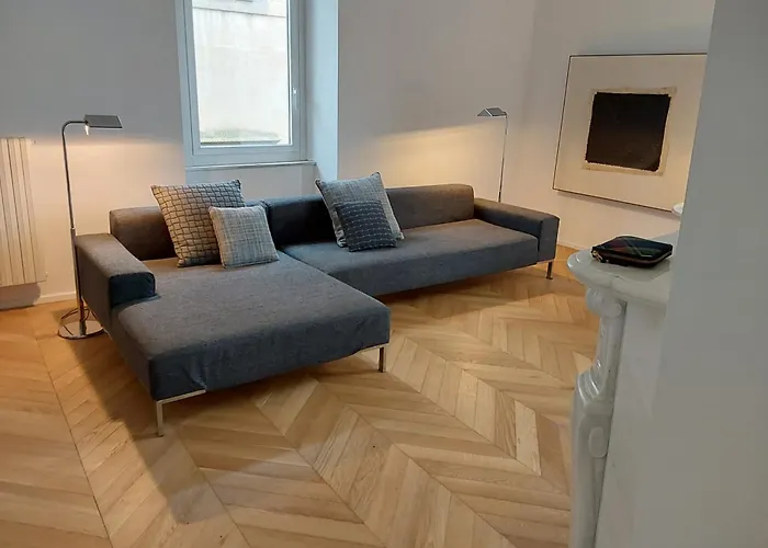 Apartment Less Is Tuscania